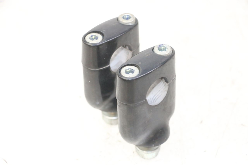 photo de CAVALLOTTO MANUBRIO HONDA FORZA ABS 300 (2013 - 2017) - Zoom sullo stato d'uso