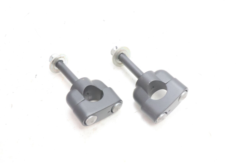 photo de CAVALLOTTO MANUBRIO YAMAHA FZ8 800 (2010 - 2016) - Dettaglio del componente