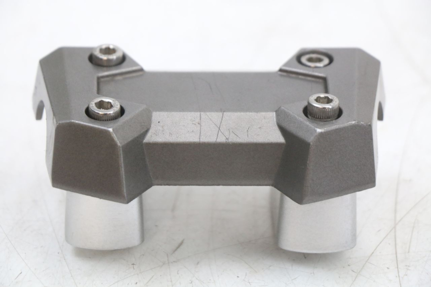 photo de PIASTRA MANUBRIO SYM JET 14 4T 50 (2018 - 2022) - Vista principale