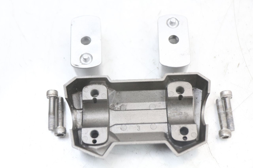 photo de PIASTRA MANUBRIO SYM JET 14 4T 50 (2018 - 2022) - Zoom sullo stato d'uso