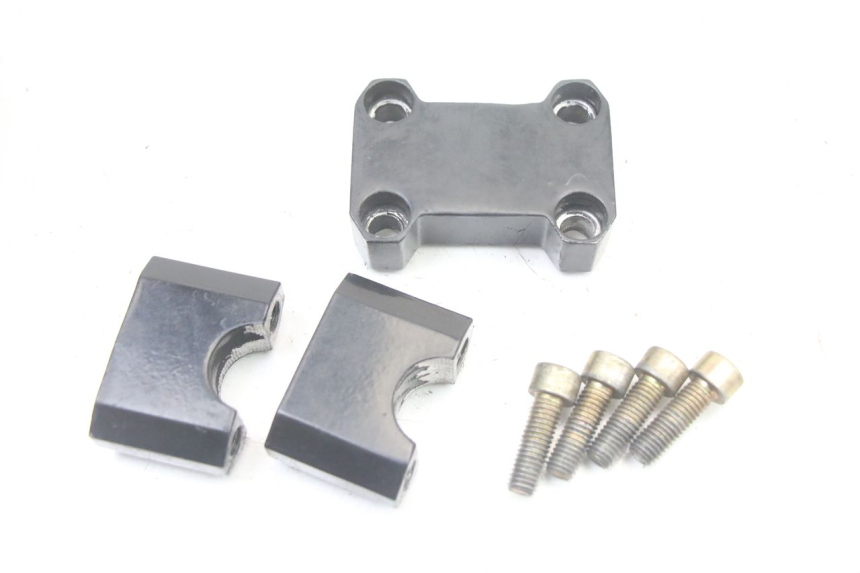 photo de PONTE MANUBRIO LONCIN DIRT BIKE 125 - Dettagli dei punti di fissaggio