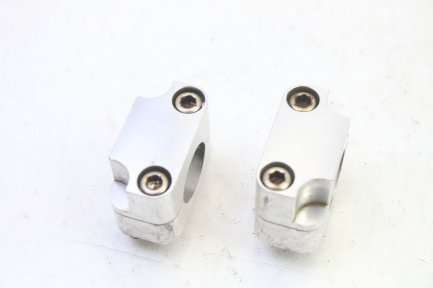 photo de CAVALLOTTO MANUBRIO RIEJU MRT 50 (2018 - 2021) - Altra angolazione