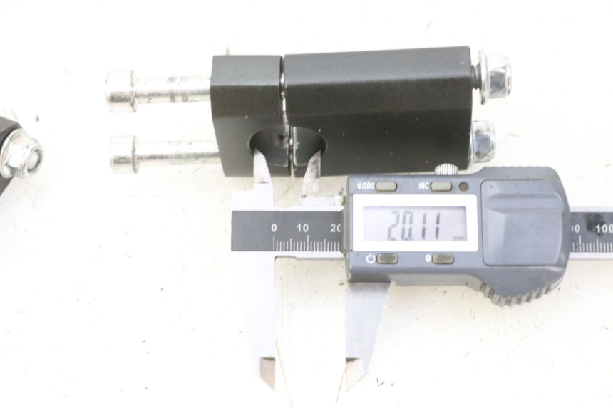 photo de PONTE MANUBRIO APOLLO RFZ 125 - Dettaglio del componente