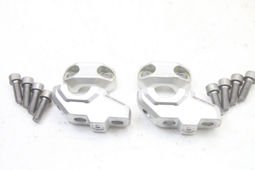 photo de PONTE MANUBRIO SUZUKI GSF S BANDIT 600 (2000 - 2004) - Vista d'insieme del prodotto