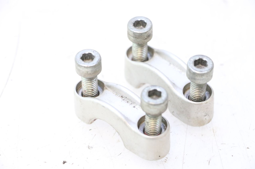photo de PONTE MANUBRIO PEUGEOT TKR TREKKER FURIOUS 50 (2005 - 2014) - Vista principale