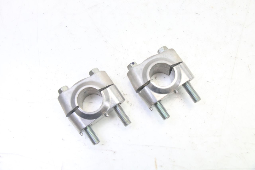 photo de CAVALLOTTO MANUBRIO YAMAHA XMAX X-MAX 125 (2021 - 2025) - Vista principale