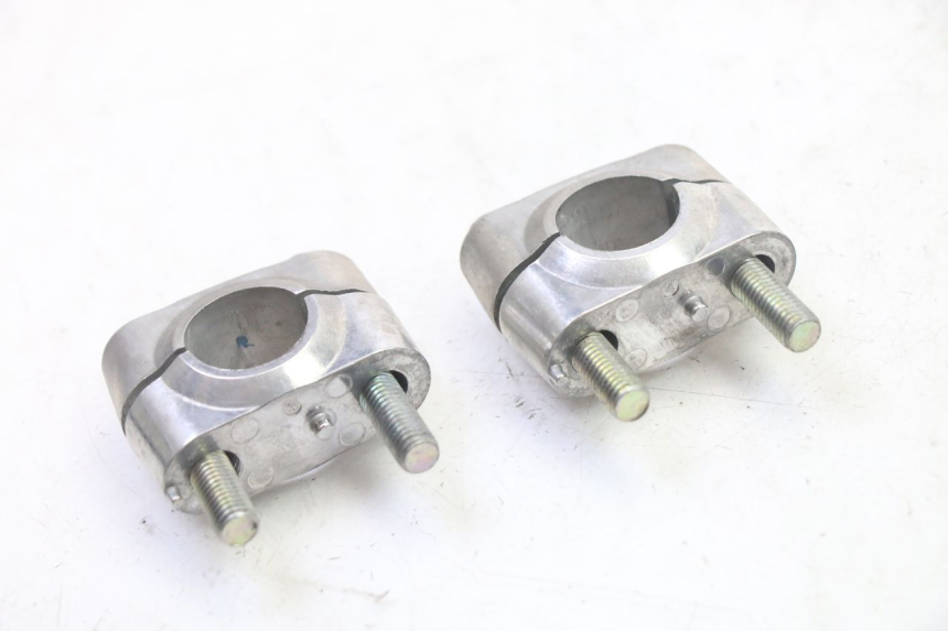 photo de CAVALLOTTO MANUBRIO YAMAHA XMAX X-MAX 125 (2021 - 2025) - Altra angolazione