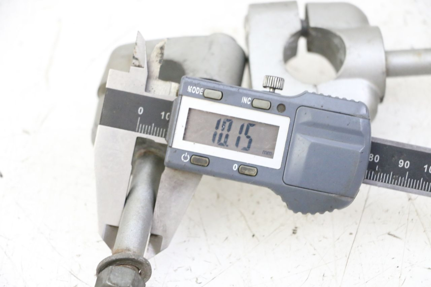 photo de CAVALLOTTO MANUBRIO YAMAHA XJN DIVERSION 600 (2000 - 2003) - Zoom sullo stato d'uso