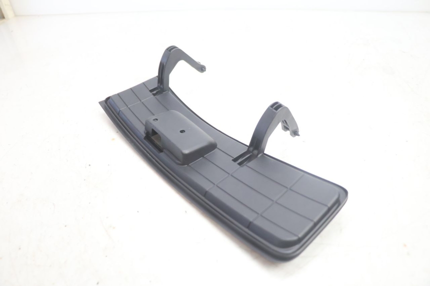 photo de PORTA OGGETTI SUZUKI BURGMAN EXECUTIVE ABS 650 (2006 - 2012) - Primo piano tecnico