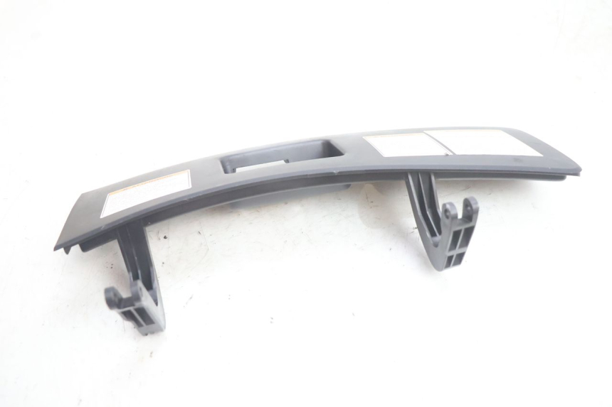 photo de PORTA OGGETTI SUZUKI BURGMAN EXECUTIVE ABS 650 (2006 - 2012) - Dettaglio del componente