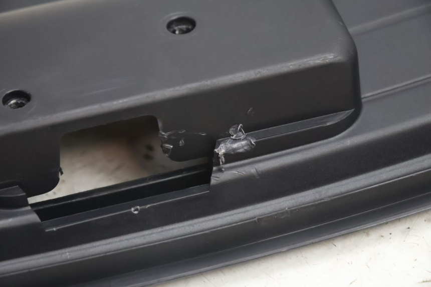 photo de PORTA OGGETTI SUZUKI BURGMAN EXECUTIVE ABS 650 (2006 - 2012) - Vista d'insieme del prodotto