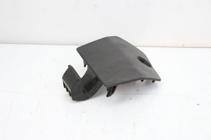 photo de PORTAOGGETTI GUANTIERA PEUGEOT CITYSTAR 50 (2013 - 2017) - Dettaglio del componente