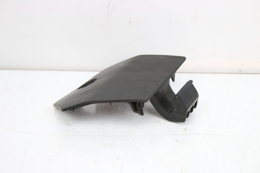 photo de PORTAOGGETTI GUANTIERA PEUGEOT CITYSTAR 50 (2013 - 2017) - Zoom sullo stato d'uso