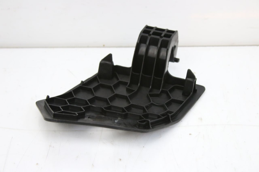 photo de PORTAOGGETTI GUANTIERA PEUGEOT CITYSTAR 50 (2013 - 2017) - Altra angolazione