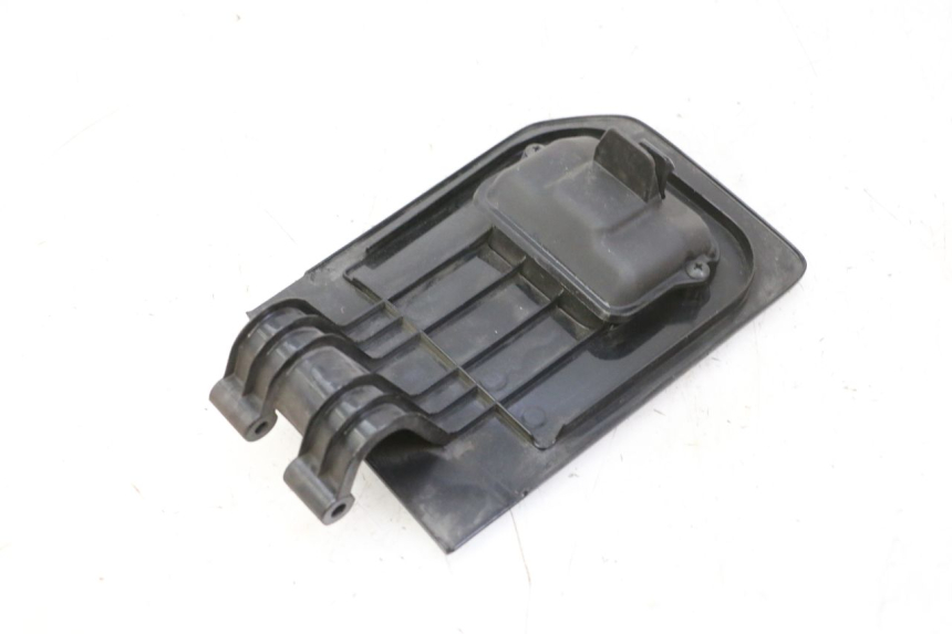 photo de PORTA OGGETTI HONDA FES S-WING SWING ABS 125 (2007 - 2015) - Primo piano tecnico