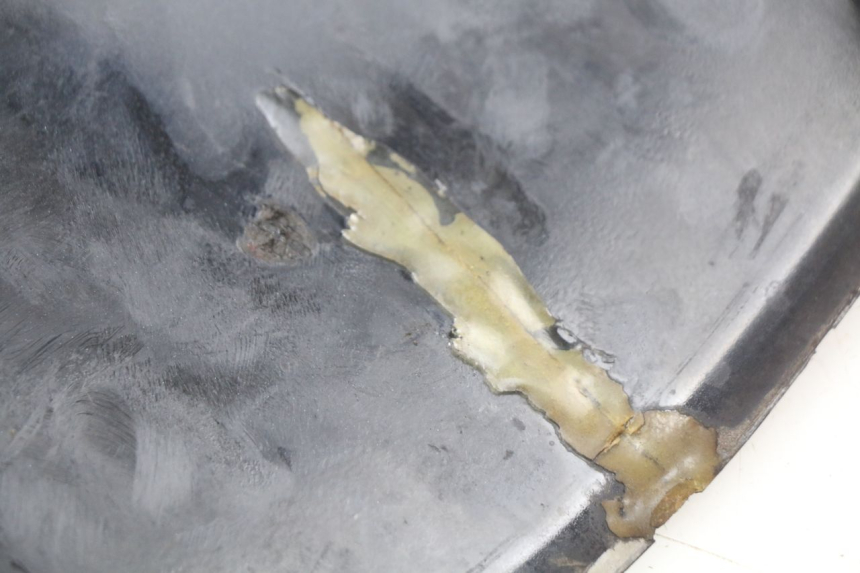 photo de PORTA GUANTI MBK FLIPPER 50 (2004 - 2012) - Dettagli dei punti di fissaggio