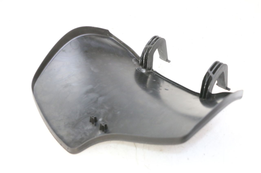 photo de PORTAOGGETTI GUANTI PIAGGIO FLY 2T 50 (2004 - 2017) - Zoom sullo stato d'uso