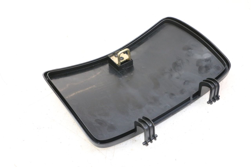 photo de PORTA OGGETTI KYMCO PEOPLE S 125 (2000 - 2008) - Dettaglio del componente