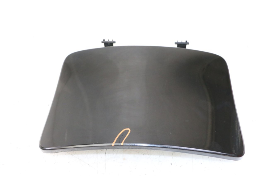 photo de PORTA OGGETTI KYMCO PEOPLE S 125 (2000 - 2008) - Primo piano tecnico