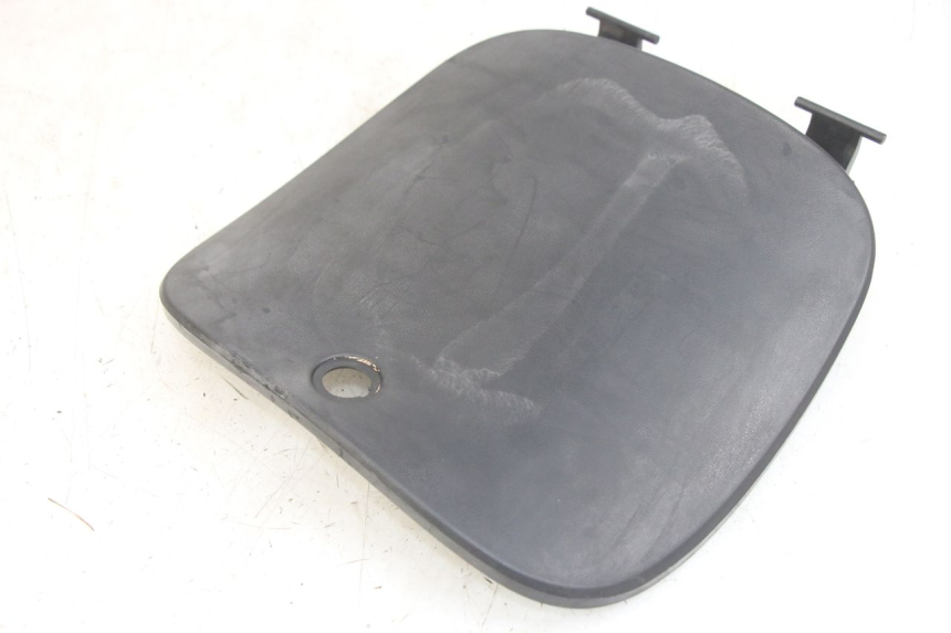 photo de PORTAOGGETTI GUANTIERA PEUGEOT TWEET 4T 50 (2014 - 2019) - Altra angolazione