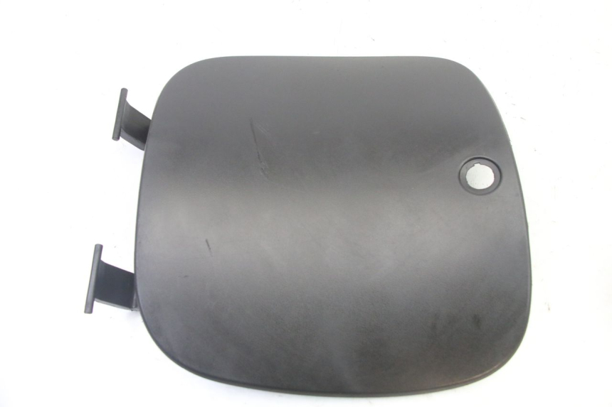 photo de PORTAOGGETTI GUANTIERA PEUGEOT TWEET 4T 50 (2014 - 2019) - Zoom sullo stato d'uso