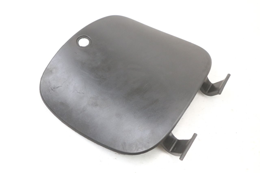 photo de PORTA OGGETTI PEUGEOT TWEET 125 (2018 - 2021) - Zoom sullo stato d'uso