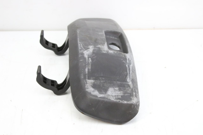 photo de PORTA GUANTI SUZUKI UH BURGMAN 125 (2002 - 2006) - Zoom sullo stato d'uso