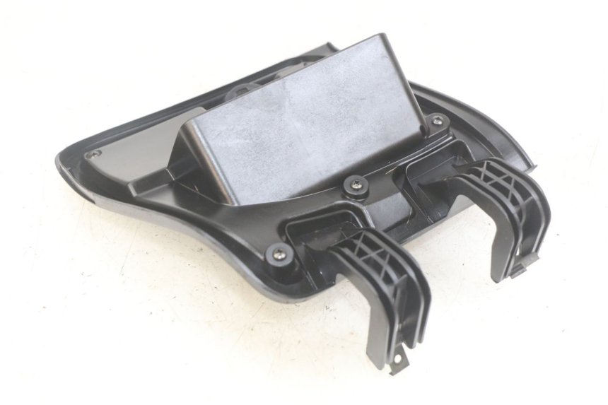 photo de PORTAOGGETTI GUANTIERA YAMAHA XMAX X-MAX 125 (2006 - 2009) - Zoom sullo stato d'uso