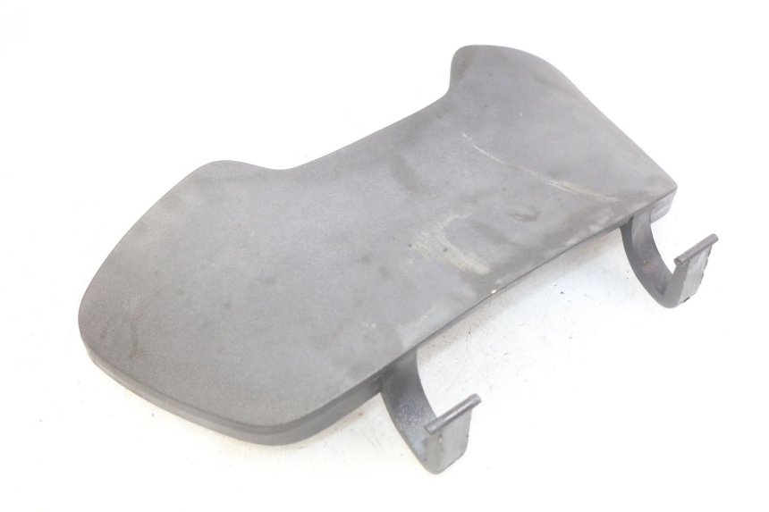 photo de PORTAOGGETTI GUANTIERA PIAGGIO X9 EVOLUTION 125 (2003 - 2007) - Zoom sullo stato d'uso