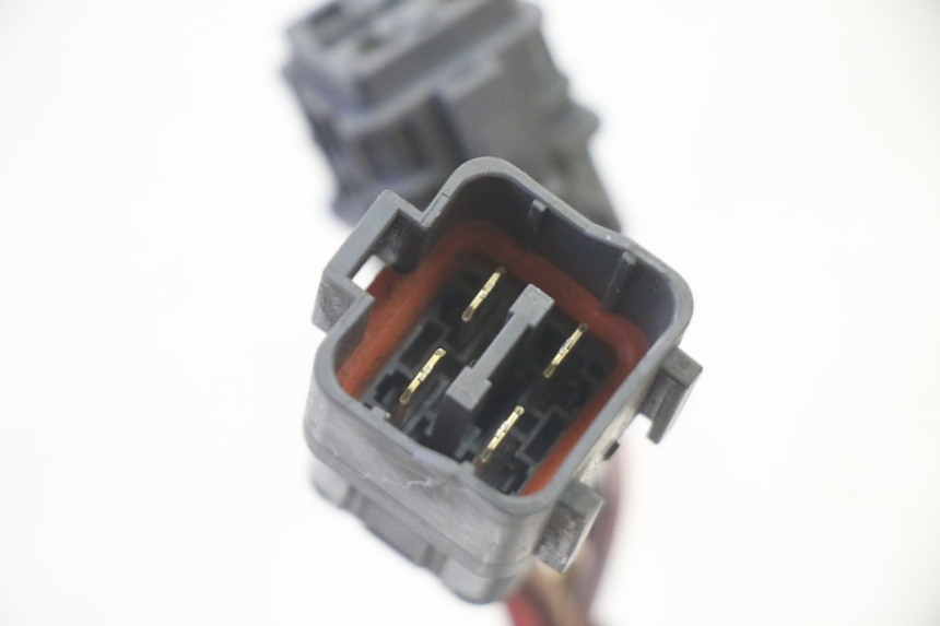 photo de PORTA FUSIBILI QUADRO 4 4D 350 (2015 - 2018) - Dettagli dei punti di fissaggio