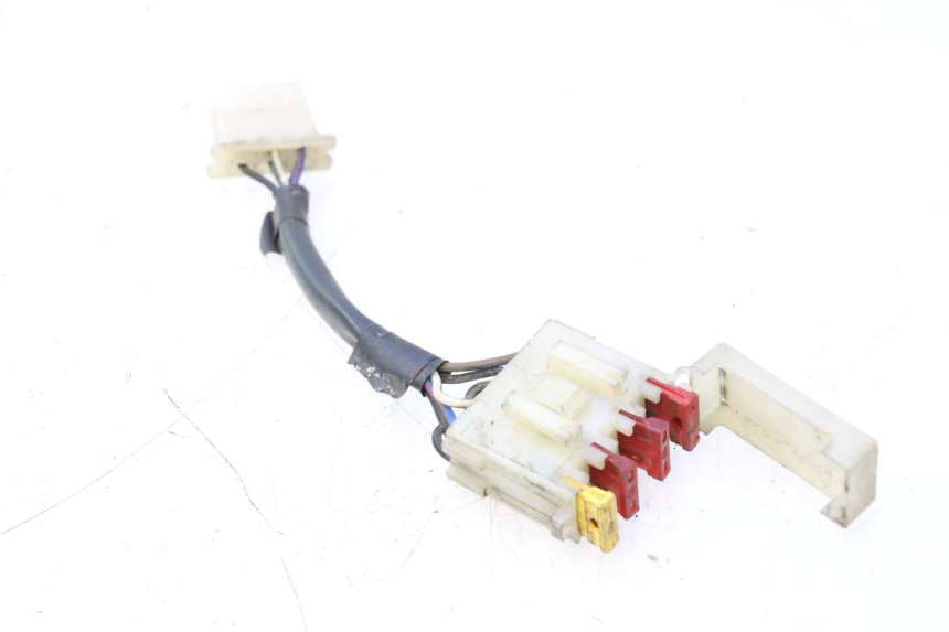 photo de PORTA FUSIBILI CF MOTO E-CHARM 125 (2005 - 2008) - Primo piano tecnico