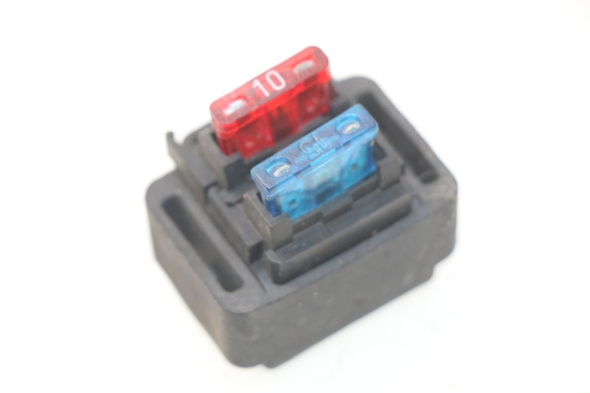 photo de Portafusibile YAMAHA FJR ABS 1300 (2006 - 2012) - Primo piano tecnico