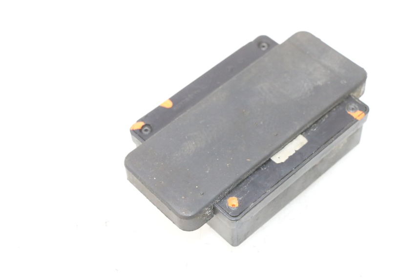 photo de PORTA FUSIBILI KAWASAKI GPX F ZX750F 750 (1986 - 1990) - Zoom sullo stato d'uso