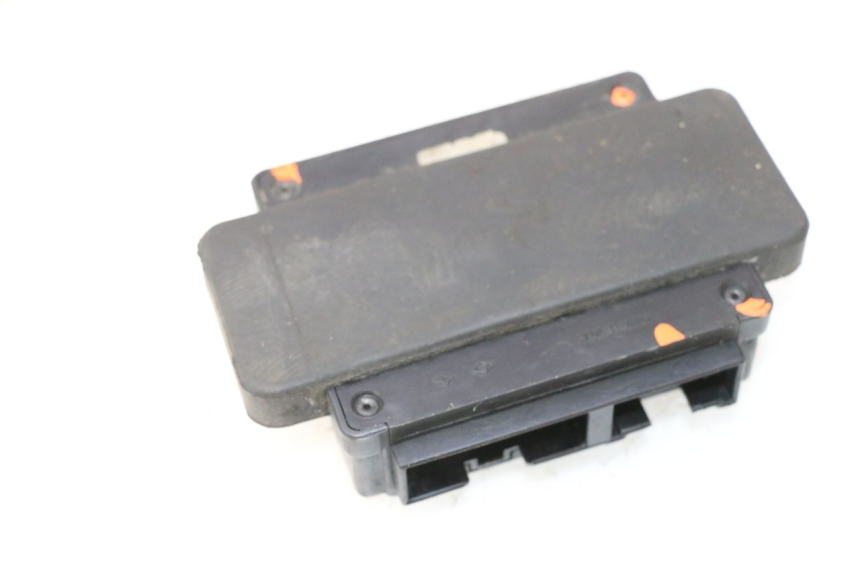 photo de PORTA FUSIBILI KAWASAKI GPX F ZX750F 750 (1986 - 1990) - Altra angolazione