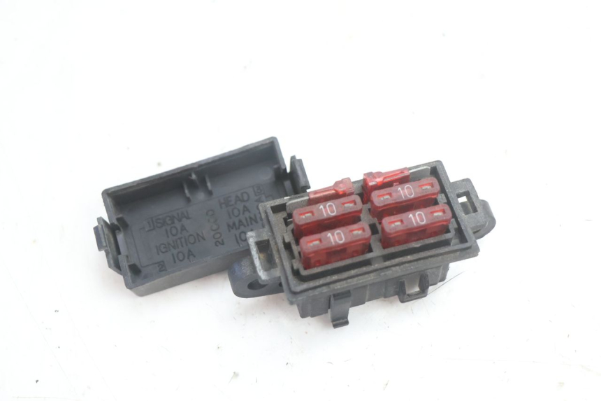 photo de PORTA FUSIBILI SUZUKI GSX F GSXF 750 (1988 - 1998) - Dettaglio del componente