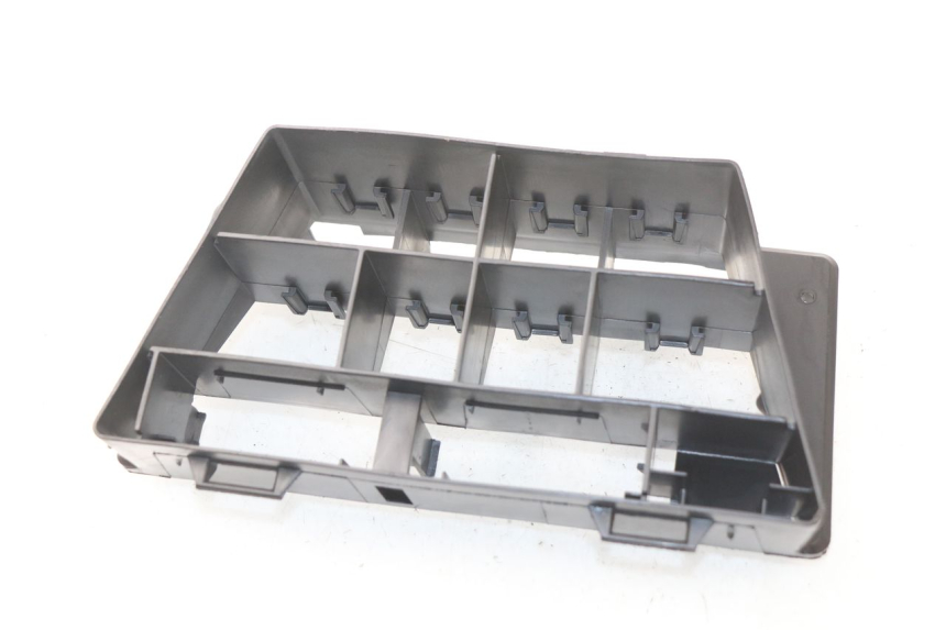 photo de Portafusibile BMW R GS 1150 (1999 - 2004) - Altra angolazione