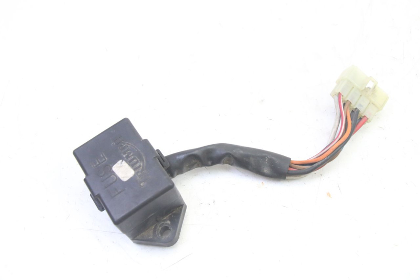 photo de PORTA FUSIBILI TRIUMPH SPRINT 900 (1995 - 1998) - Altra angolazione