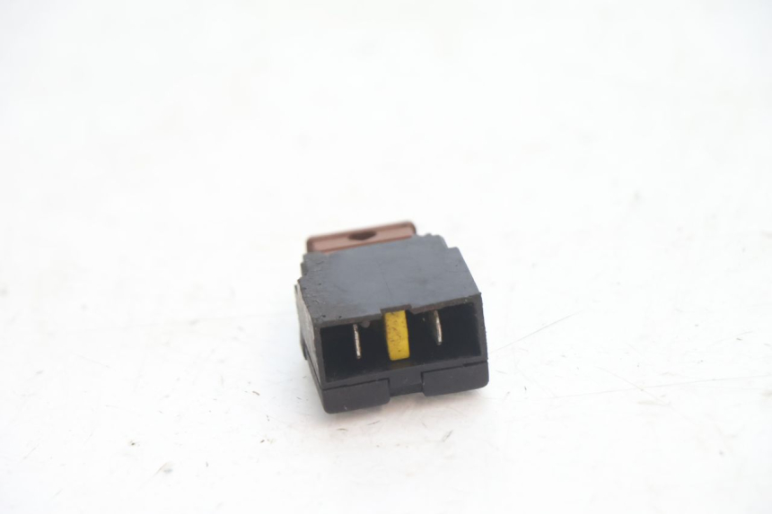 photo de PORTA FUSIBILI PIAGGIO TYPHOON 50 (2000 - 2009) - Altra angolazione