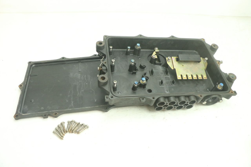 photo de PORTA FUSIBILI YAMAHA WAVE RUNNER GP R 1200 (2000 - 2003) - Vista principale