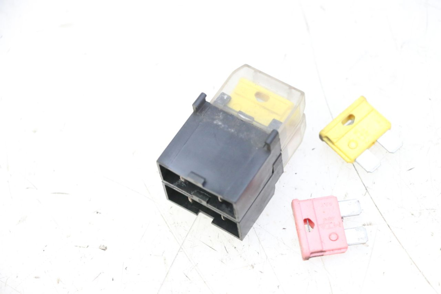 photo de PORTA FUSIBILI YAMAHA YP MAJESTY 125 (2007 - 2010) - Vista principale