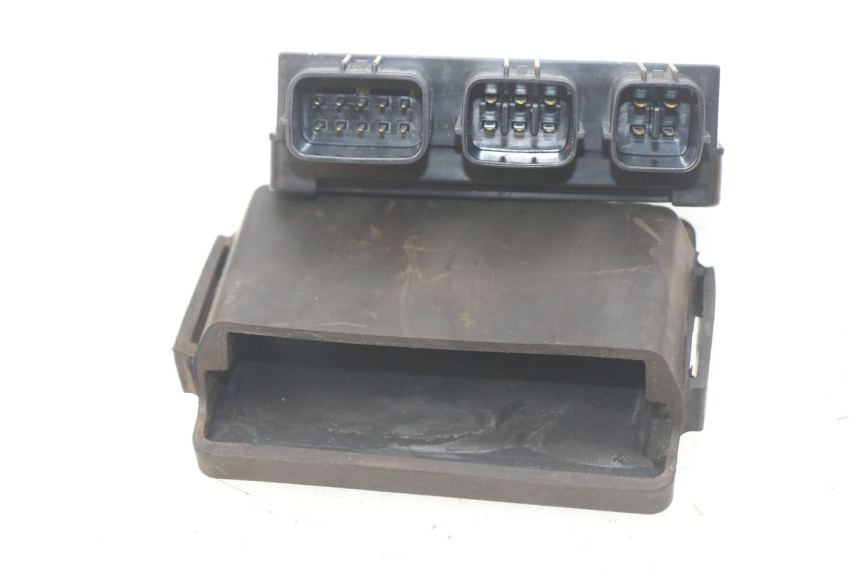 photo de PORTAFUSIBILE KAWASAKI Z 650 (2016 - 2019) - Altra angolazione