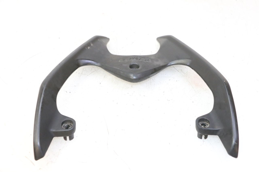 photo de PORTAPACCHI KYMCO AGILITY NAKED RENOUVO 2T 50 (2011 - 2018) - Dettagli dei punti di fissaggio