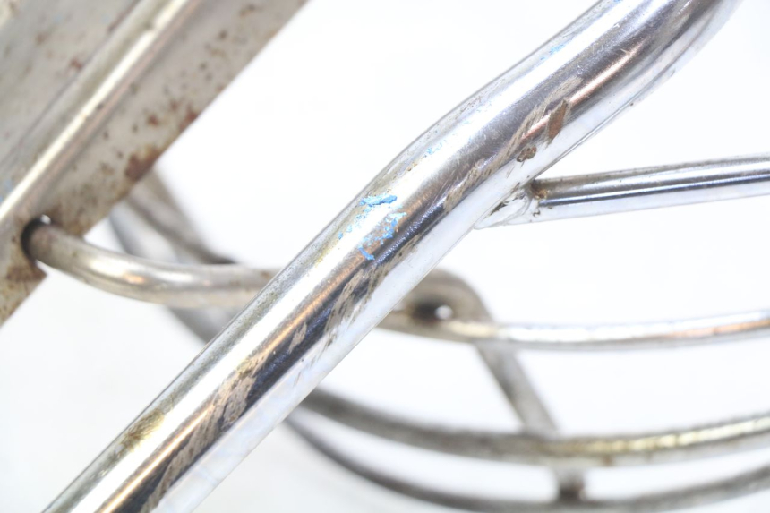 photo de PORTAPACCHI PEUGEOT BUXY 50 (1993 - 1998) - Dettagli dei punti di fissaggio