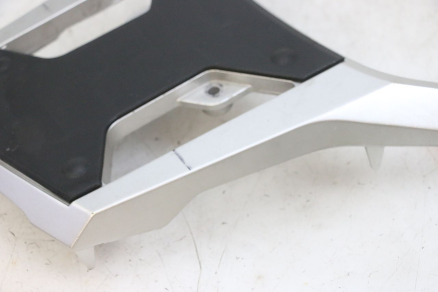 photo de PORTAPACCHI SUZUKI DL V STROM 1000 (2002 - 2007) - Dettaglio del componente