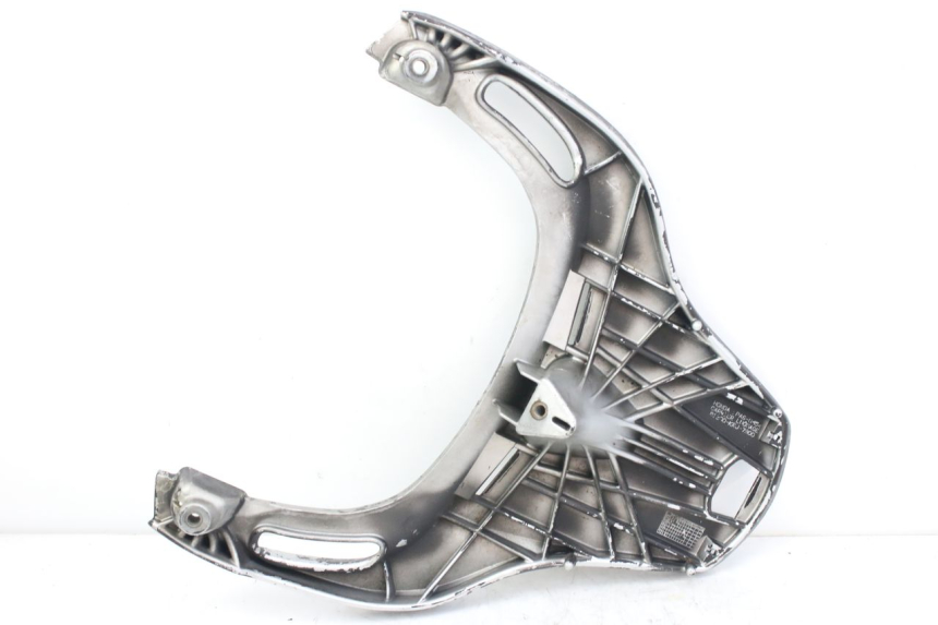 photo de PORTE PACCHETTO HONDA FES S-WING SWING ABS 125 (2007 - 2015) - Marcature e riferimenti originali