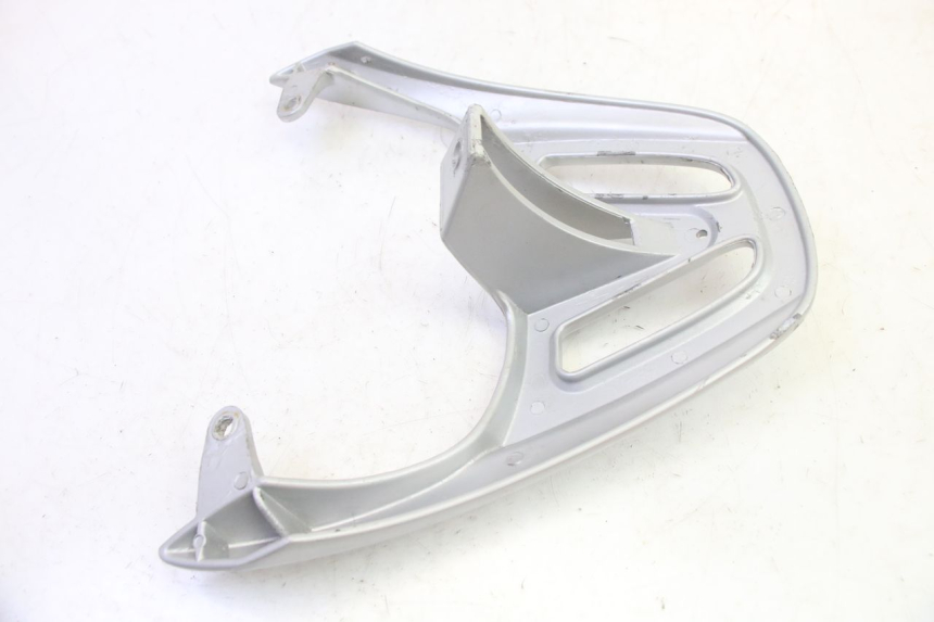 photo de PORTE PACCHETTO SYM FIDDLE 3 III 125 (2014 - 2020) - Marcature e riferimenti originali