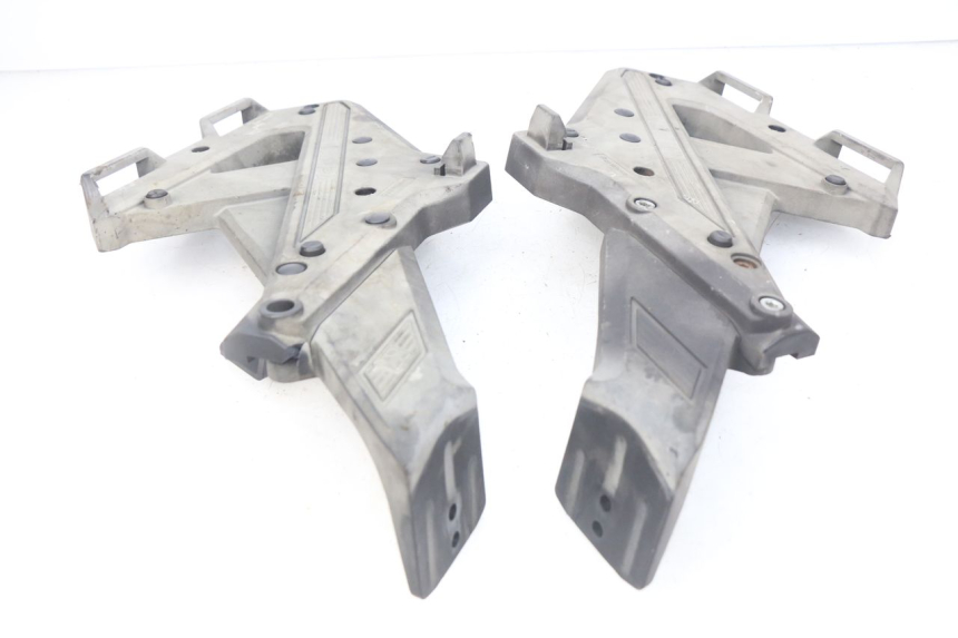 photo de PORTE PACCHETTO YAMAHA FJ 3CX 1200 (1986 - 1996) - Primo piano tecnico