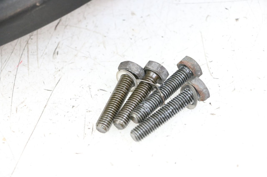 photo de PORTAPACCHI MBK FLAME X 125 (2007 - 2016) - Stato della superficie e materiale