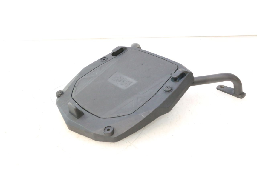 photo de PORTAPACCHI PIAGGIO FLY 2T 50 (2004 - 2017) - Vista d'insieme del prodotto