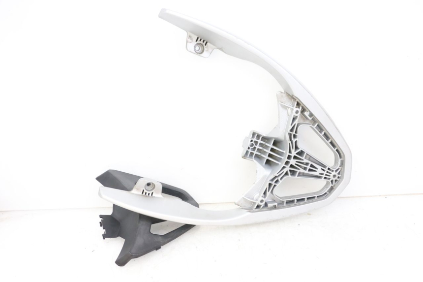 photo de PORTAPACCHI PEUGEOT GEOPOLIS RS 125 (2007 - 2009) - Dettagli dei punti di fissaggio